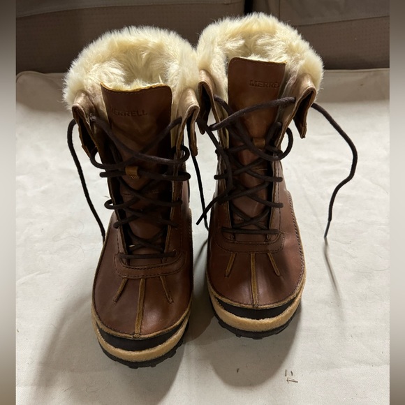 Merrell Shoes - Women’s new Merrell winter boots 🥾 size 8